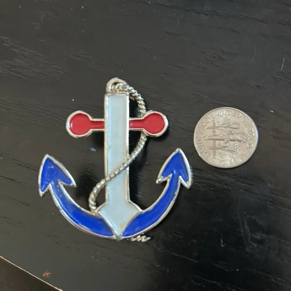 Vintage anchor brooch / pin in very good condition. Signed JJ (Jonette Jewlery)